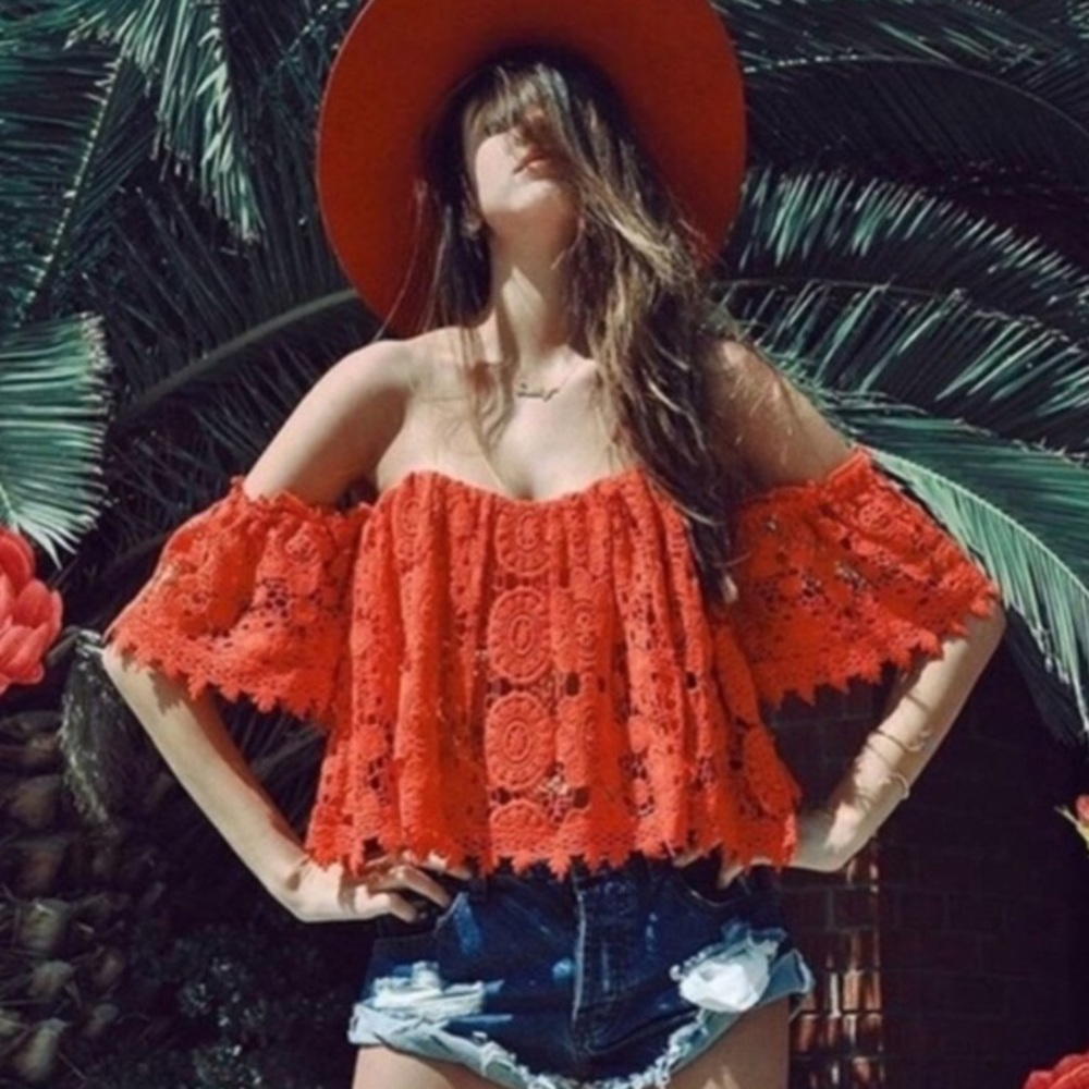 Tularosa Red Off-Shoulder Crochet Crop Top